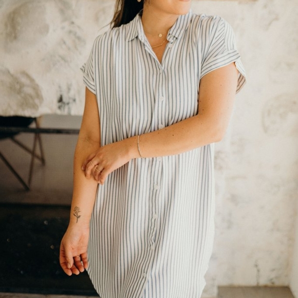 Carly Jean Los Angeles Dresses & Skirts - ELIZA DRESS - S